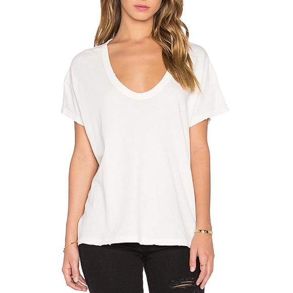 THE GREAT. Tops - The Great U Neck tee//off white//Size 1 small